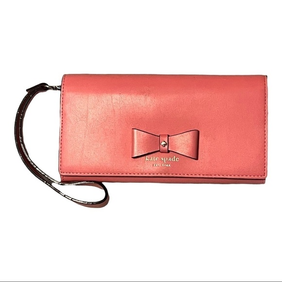 kate spade Handbags - Kate Spade wallet! ♠️